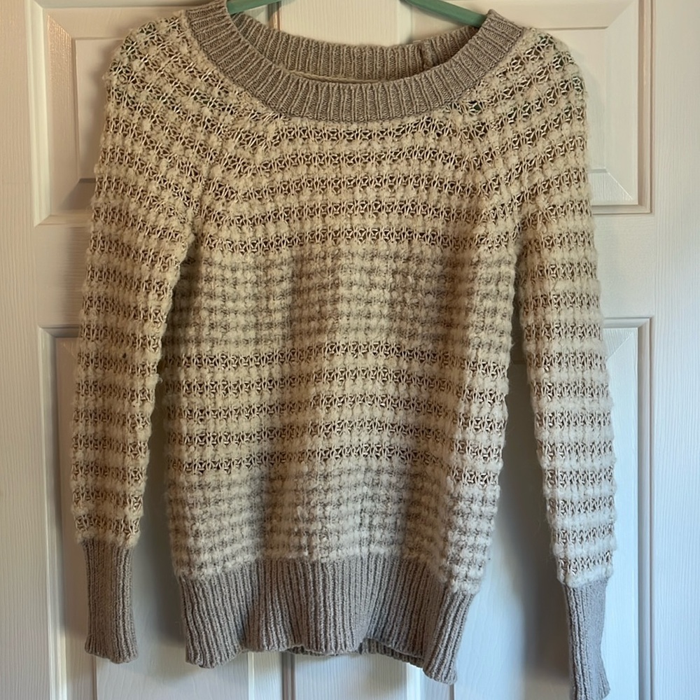 Loft Lightweight Women’s Sweater